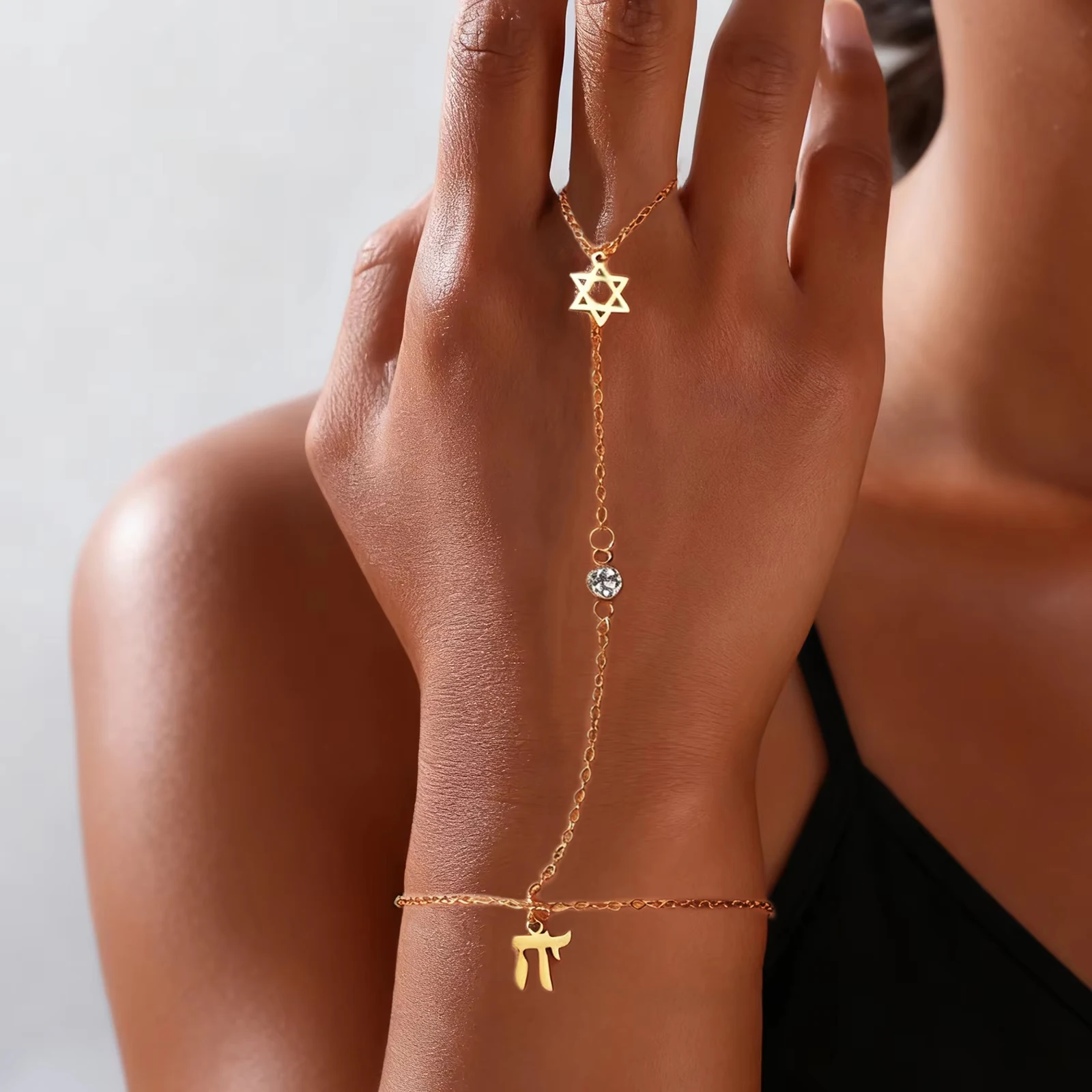 Jewelry & Watches Spółka Z Ograniczoną Odpowiedzialnością Sp Z Oo - Pulsera de Dedo con Estrella de