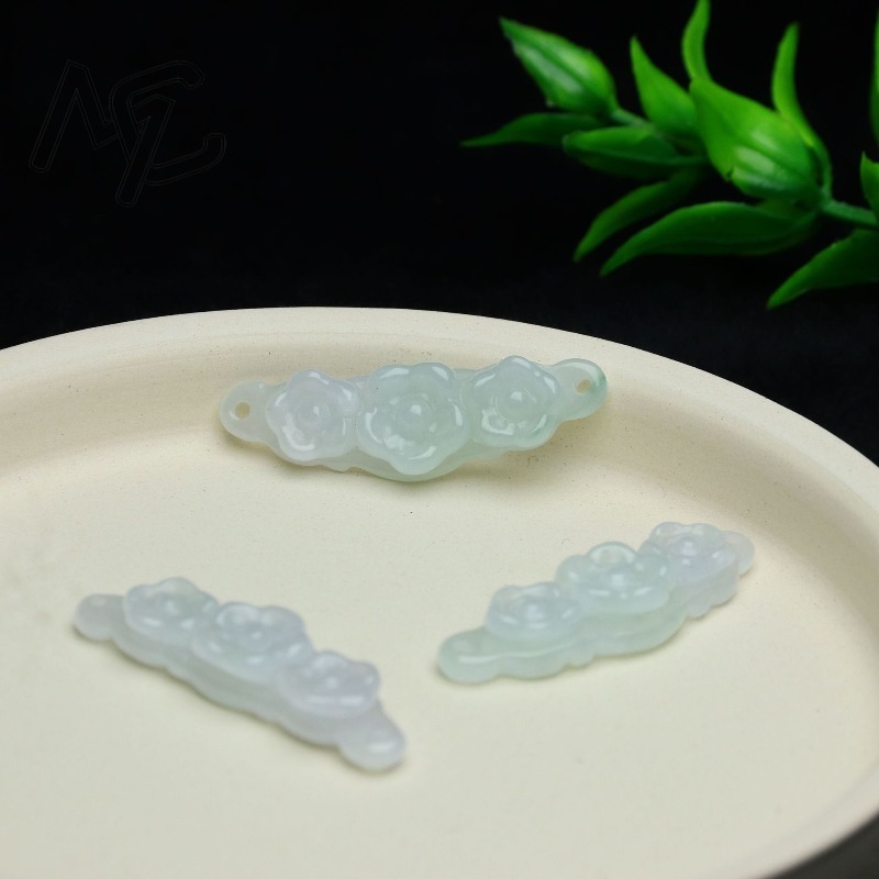 1 ud. Flor de Jadeíta Natural, - Jewelry & Watches Spółka Z Ograniczoną Odpowiedzialnością Sp Z Oo reseña y precio